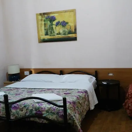 Volturno House Hostel *