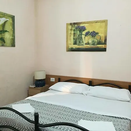 Volturno House Hostal